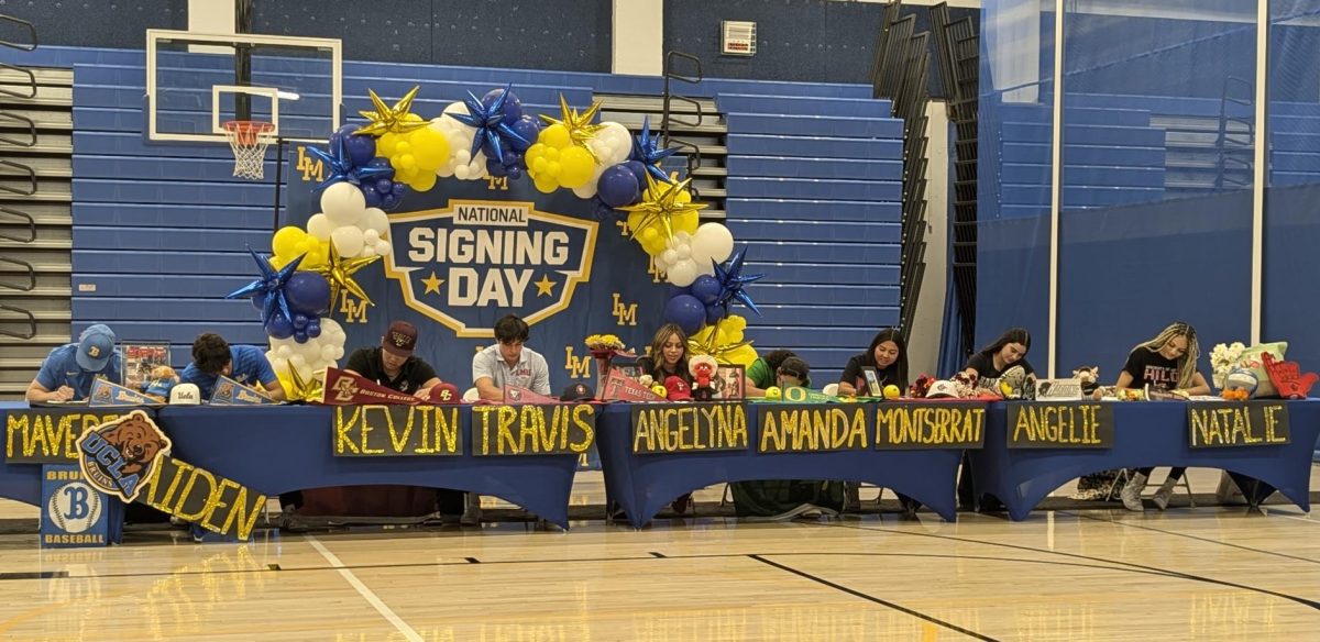 Nine Athletes Sign their Commitment to Universities Next Fall